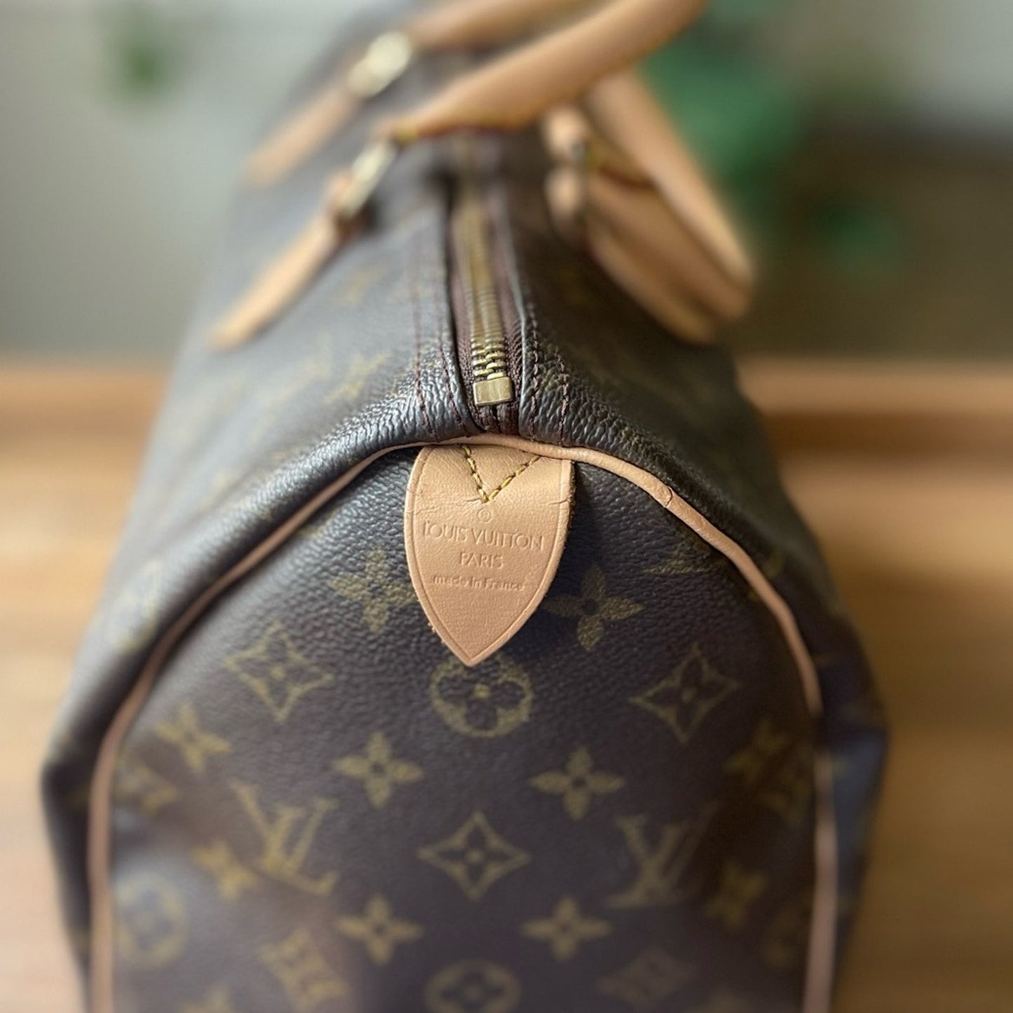 authentic Louis Vuitton Speedy 35