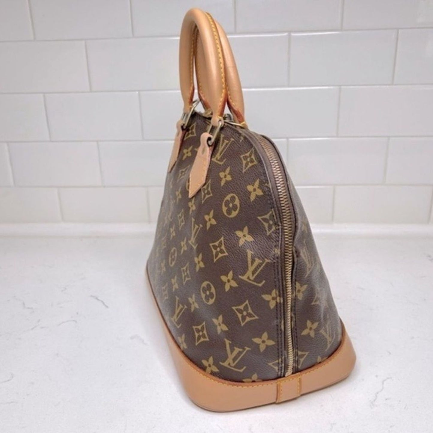 💯 AUTH Louis Vuitton Alma PM