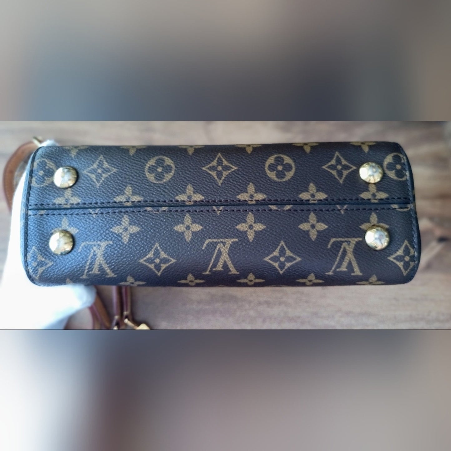 Authentic Louis Vuitton LV Monogram Cluny BB Witch Original Strap