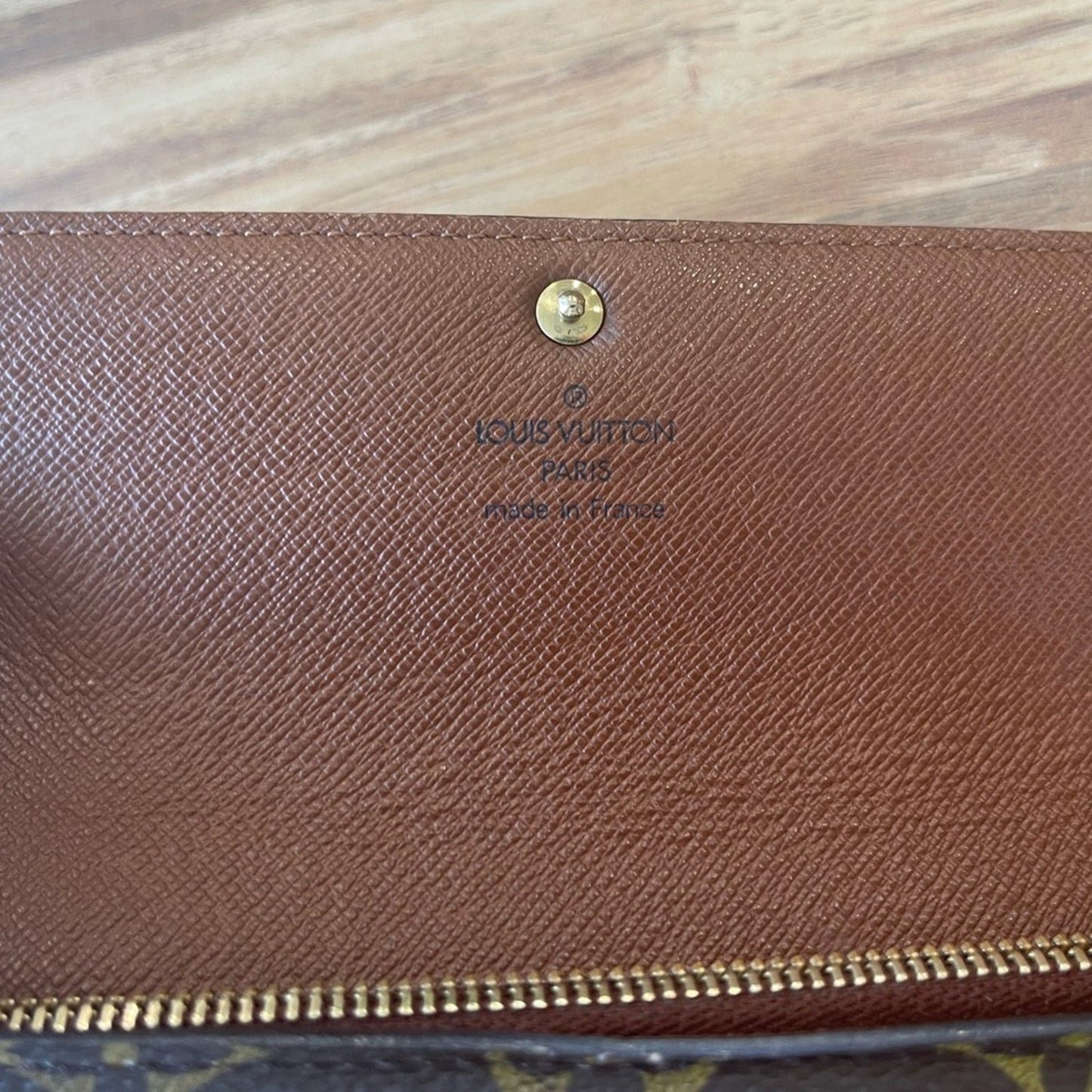 Authentic Louis Vuitton Monogram Sarah Wallet on Chain