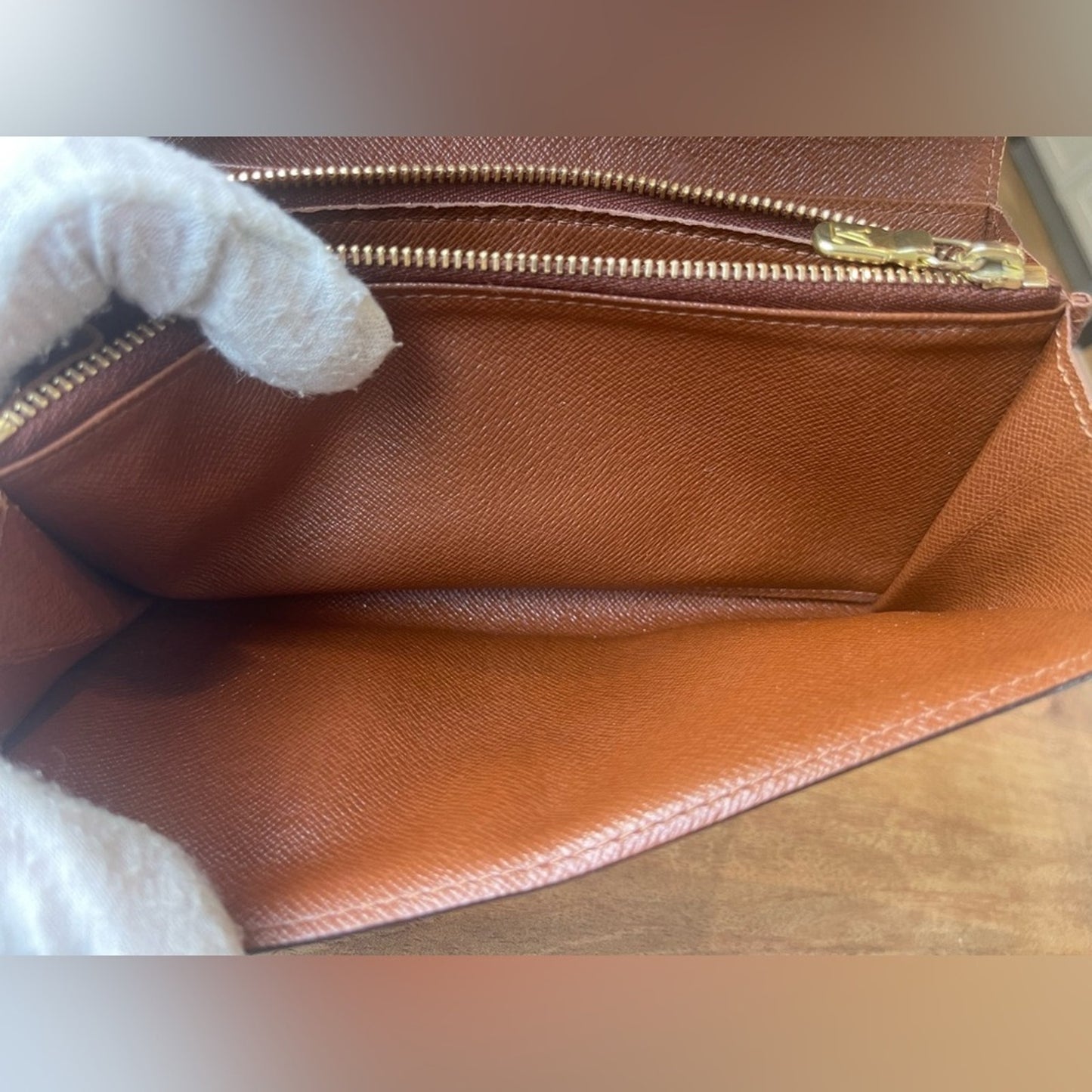 Authentic Louis Vuitton Monogram Sarah Wallet on Chain