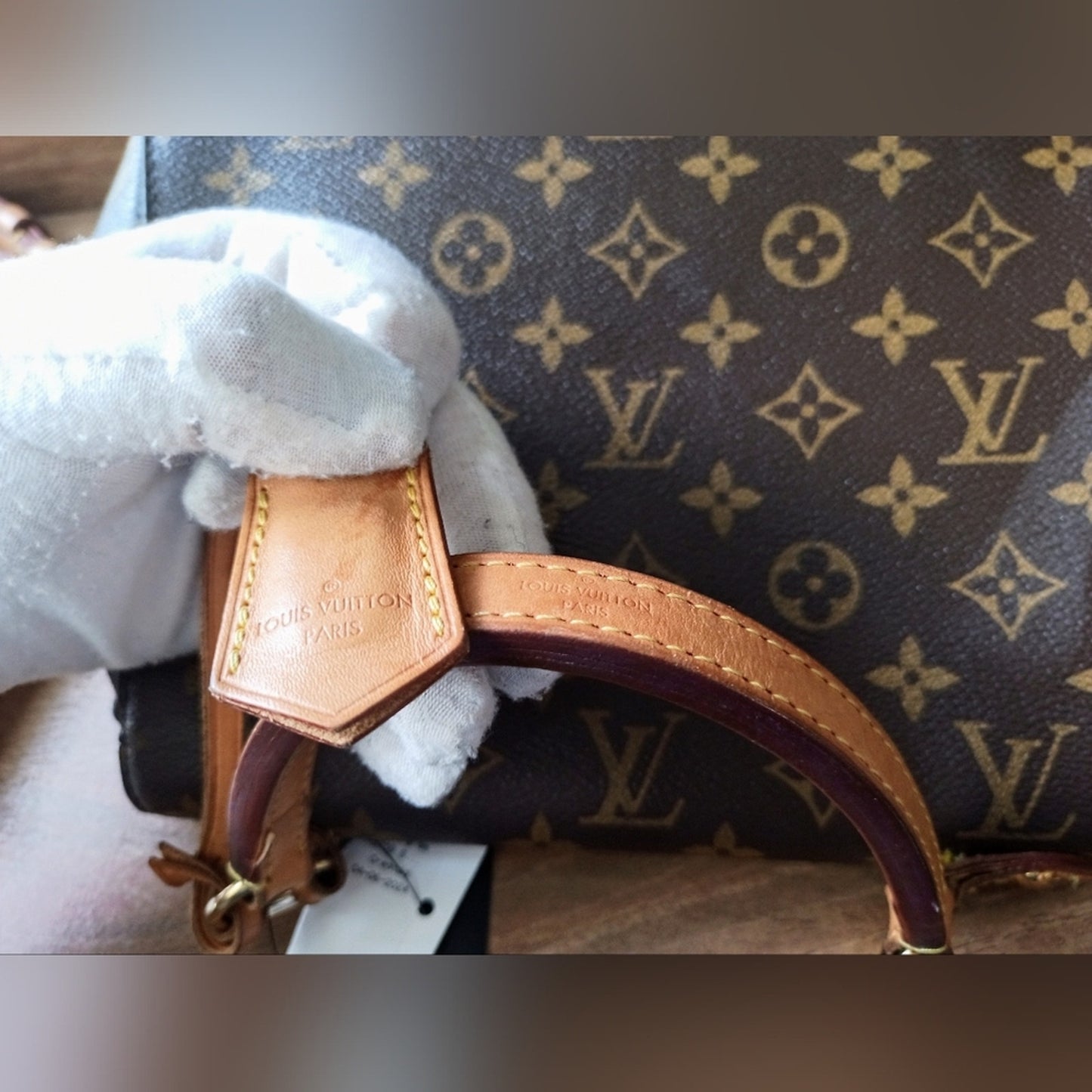 Authentic Louis Vuitton LV Monogram Cluny BB Witch Original Strap