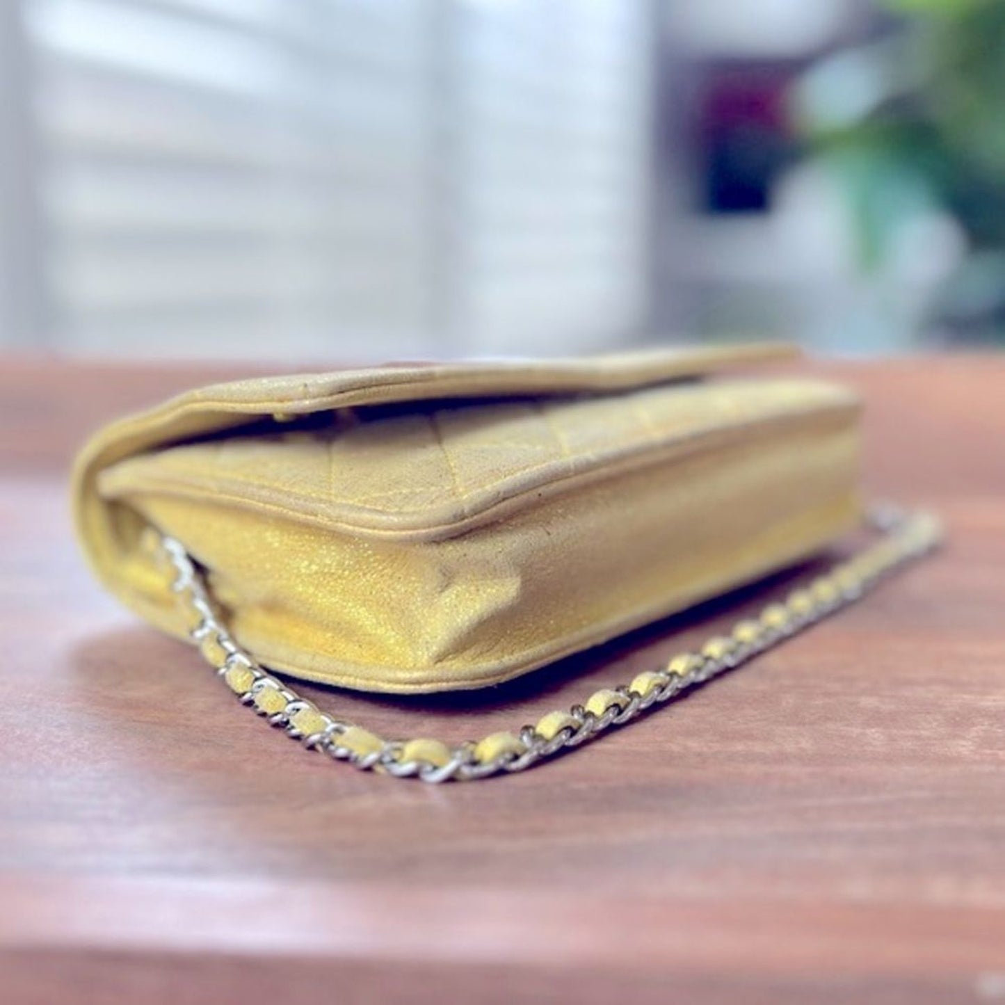 💯 AUTH Chanel classic Matelasse flap bag in iridescent gold / yellow