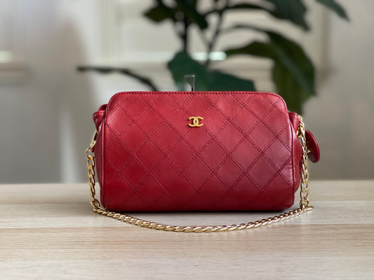 Chanel wild stitch matelasse CC Pochette in red