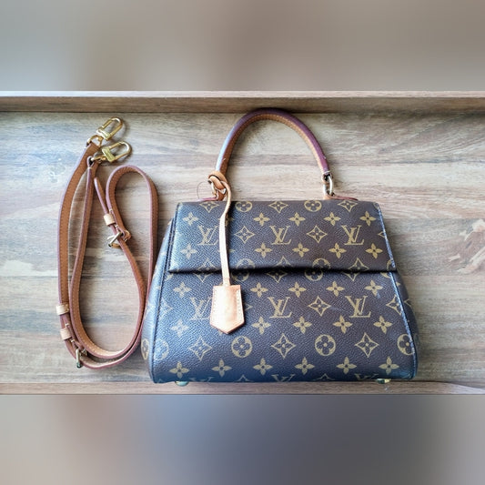 Authentic Louis Vuitton LV Monogram Cluny BB Witch Original Strap