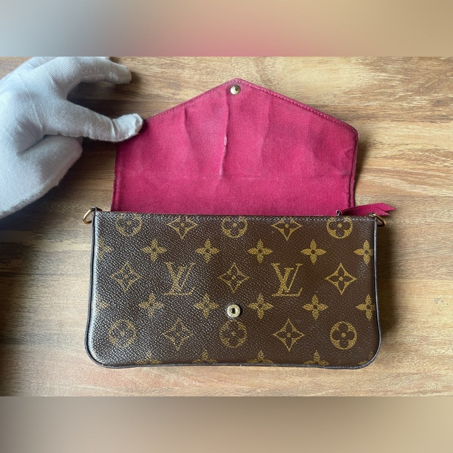 Authentic Louis Vuitton LV Monogram Felicie Pochette with Original Chain