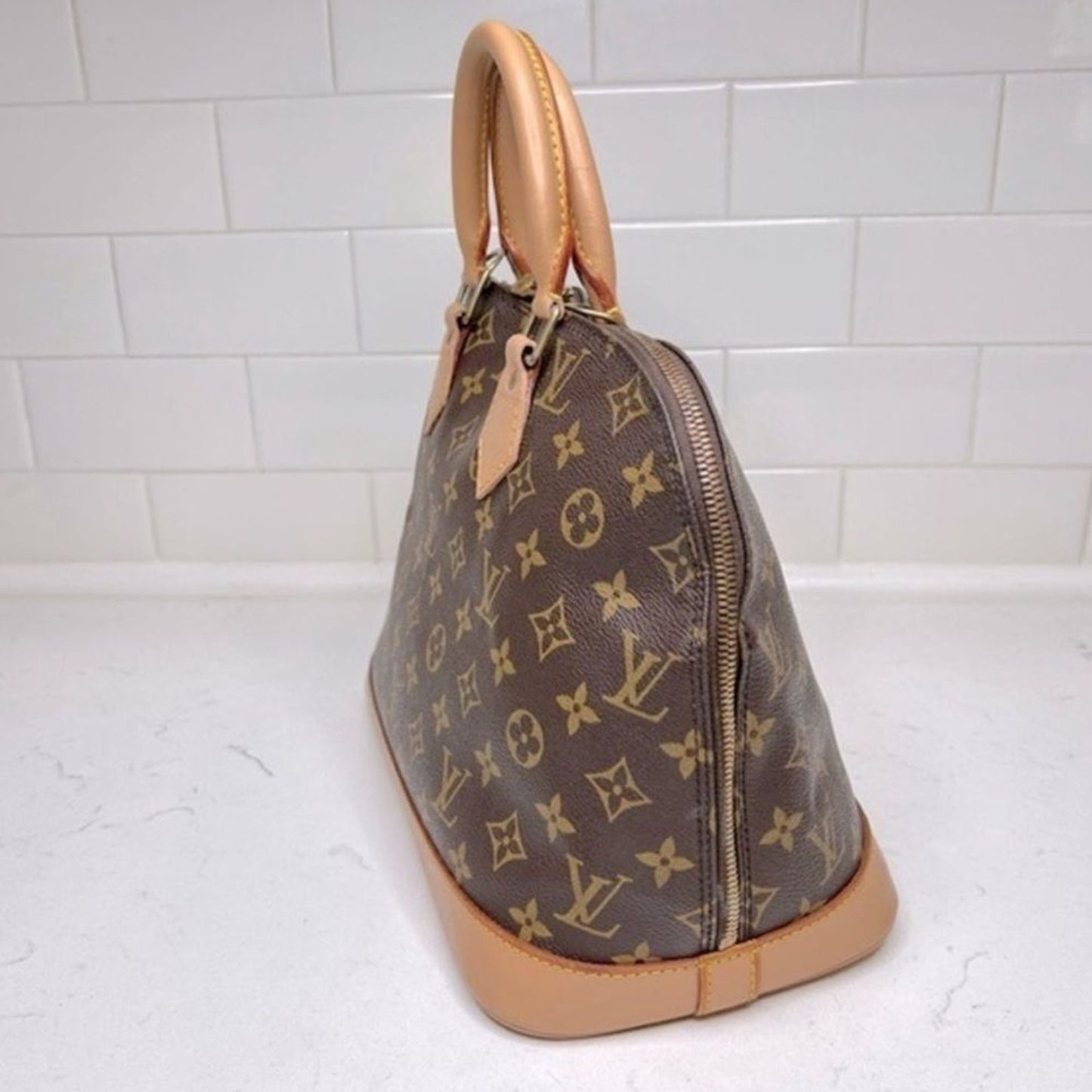 💯 AUTH Louis Vuitton Alma PM