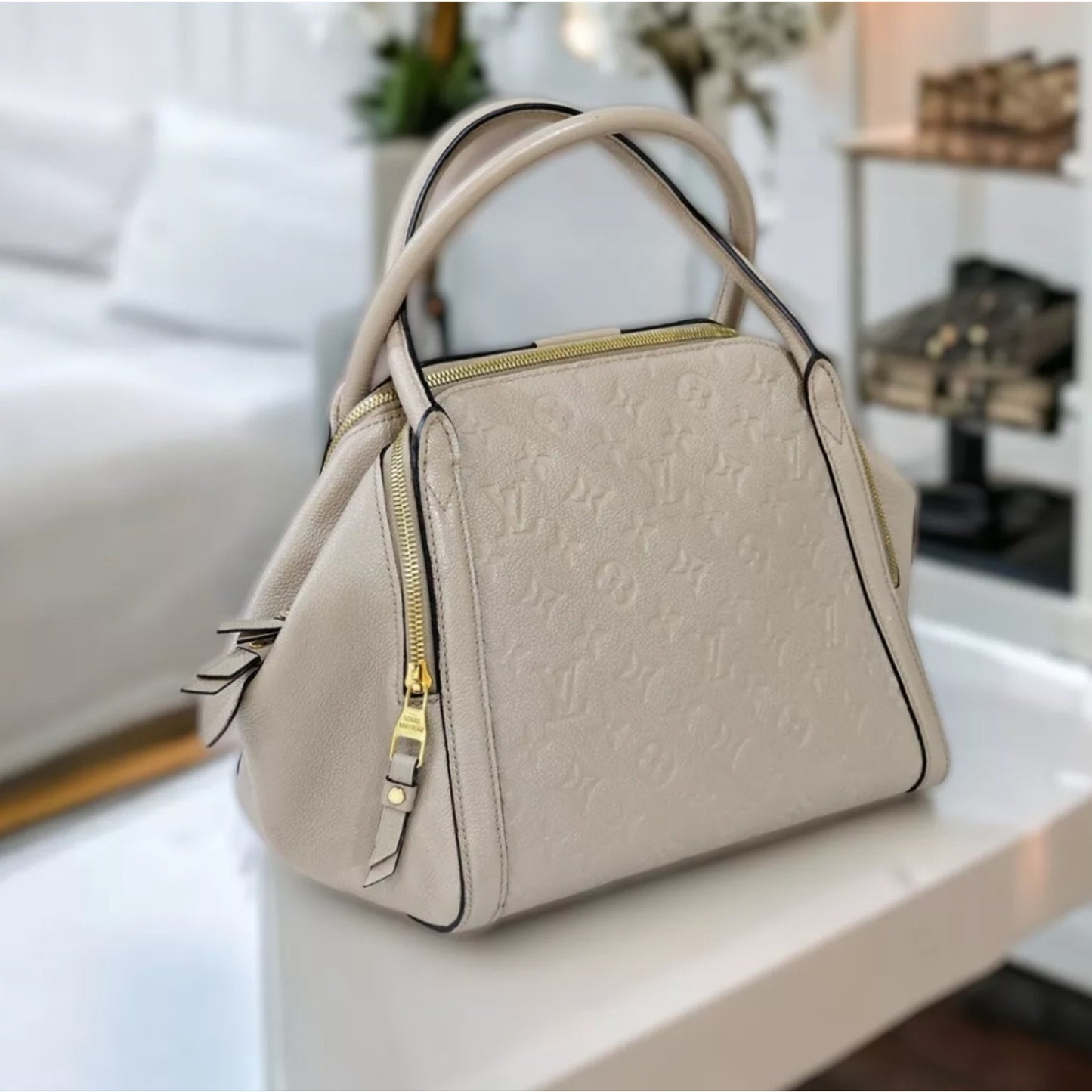 Authentic Louis Vuitton Marais empriente MM bag