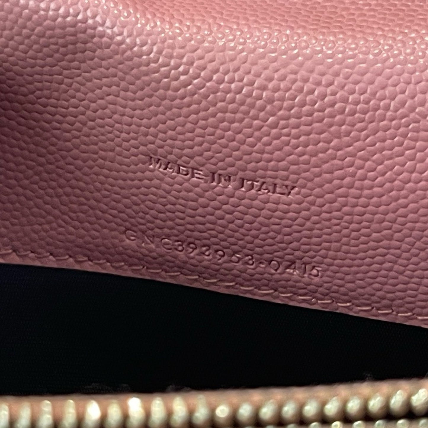 Authentic Yves Saint Laurent Pink Grain De Poudre Matelasse Chevron Crossbody