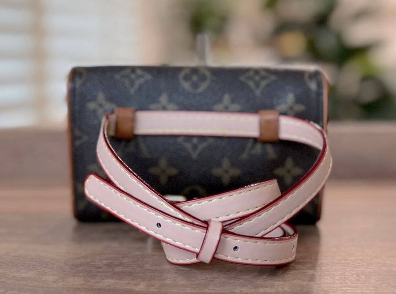 Florentine pochette outlet louis vuitton