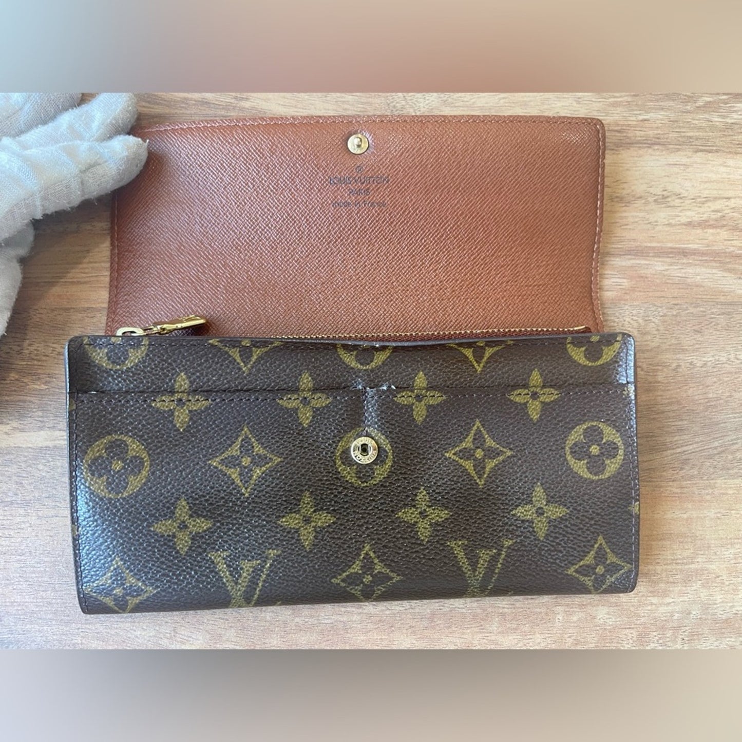 Authentic Louis Vuitton Monogram  Sarah Wallet on Chain