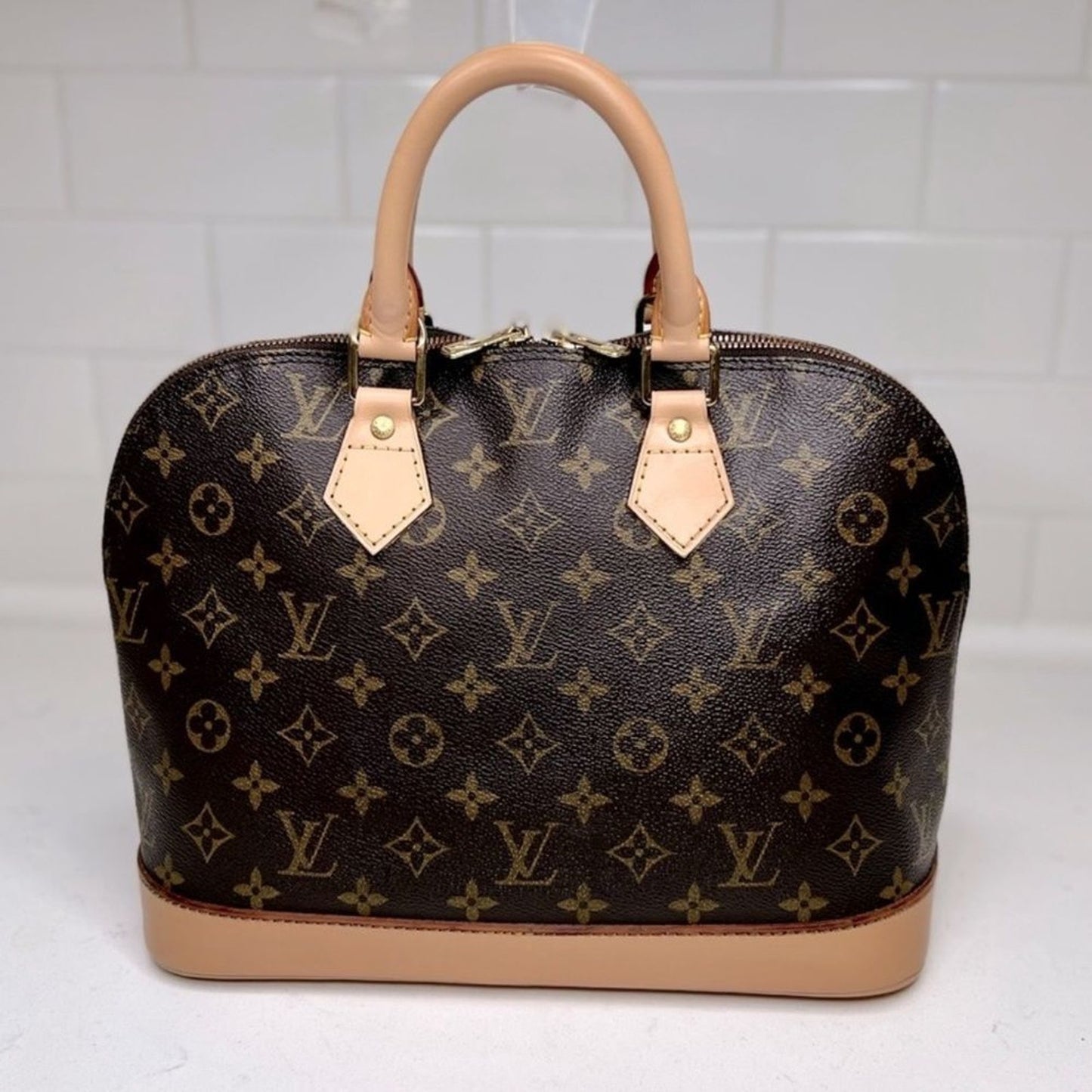 💯 AUTH Louis Vuitton Alma PM