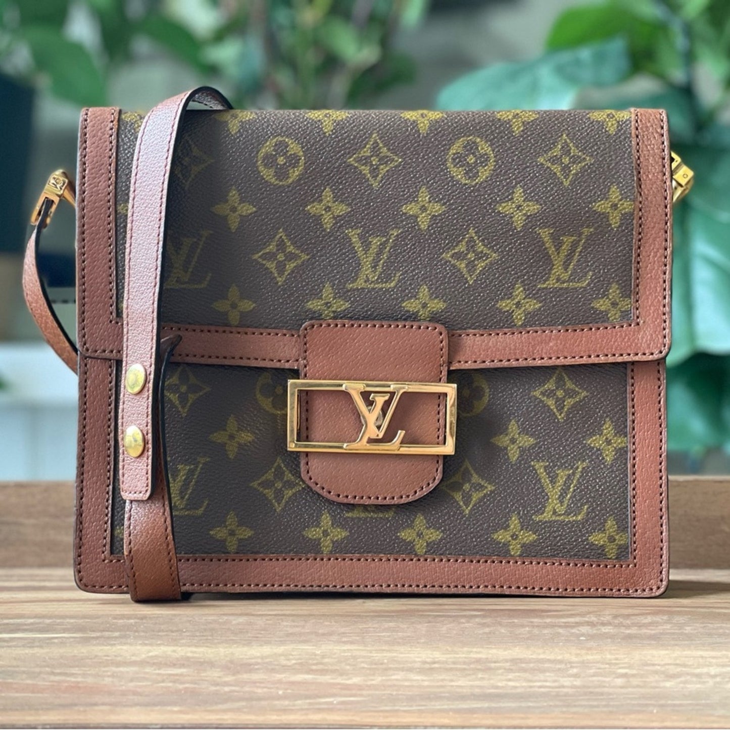 Authentic Louis Vuitton LV Monogram Sac Dauphine Shoulder Bag